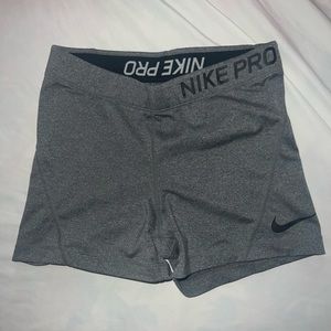 Nike Pro Shorts - grey